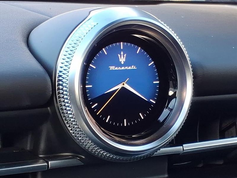 New 2025 Maserati Grecale ModenaImage 25