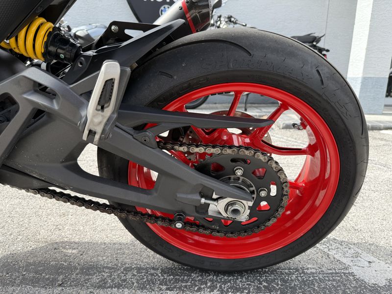 2022 Ducati Monster 937 