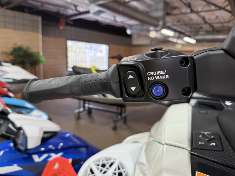 New 2025 Yamaha VX CRUISER HO W/AUDIO Image 3