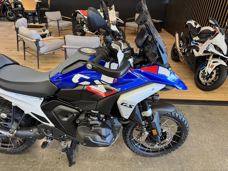 2025 BMW R 1300 GS - TROPHY - RACING BLUE METALLIC