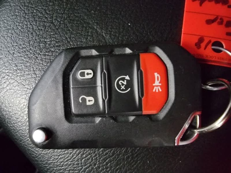 2018 Jeep Wrangler Unlimited Sport S photo 21
