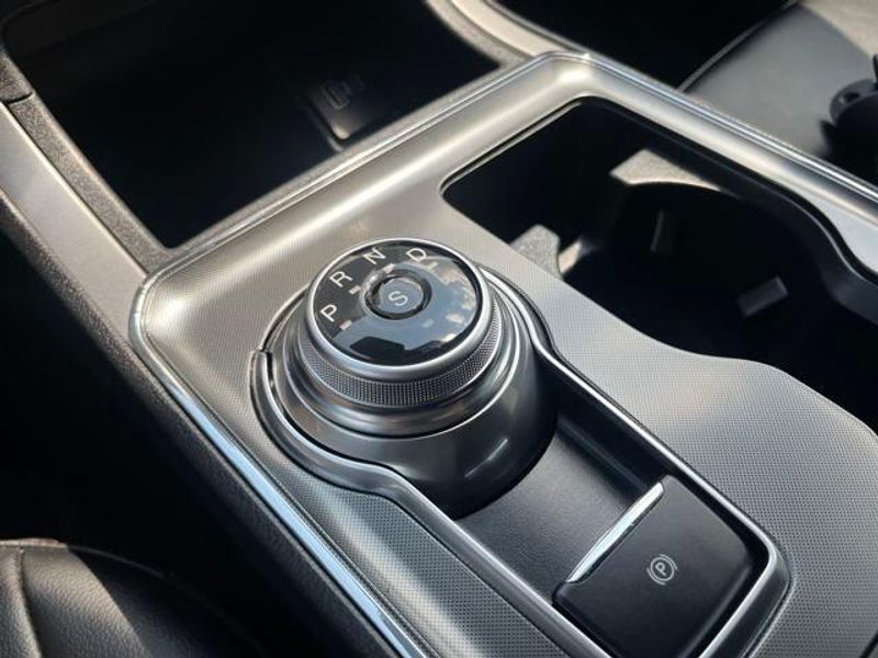 2022 Ford Edge ST Line