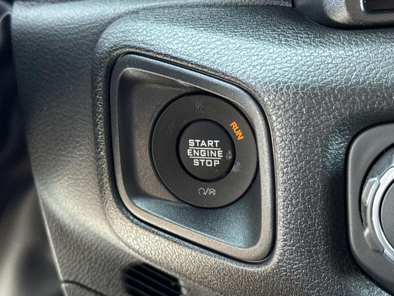 New 2026 Jeep Gladiator Sport S 4x4