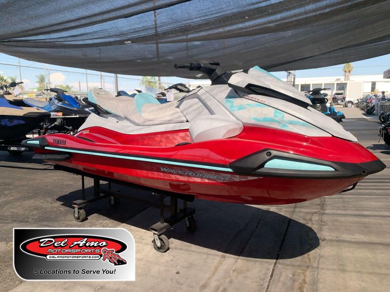 New 2025 Yamaha VX LIMITED Image 1