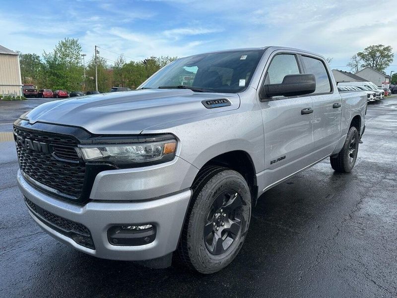 2025 RAM 1500 Tradesman Crew Cab 4x4 5