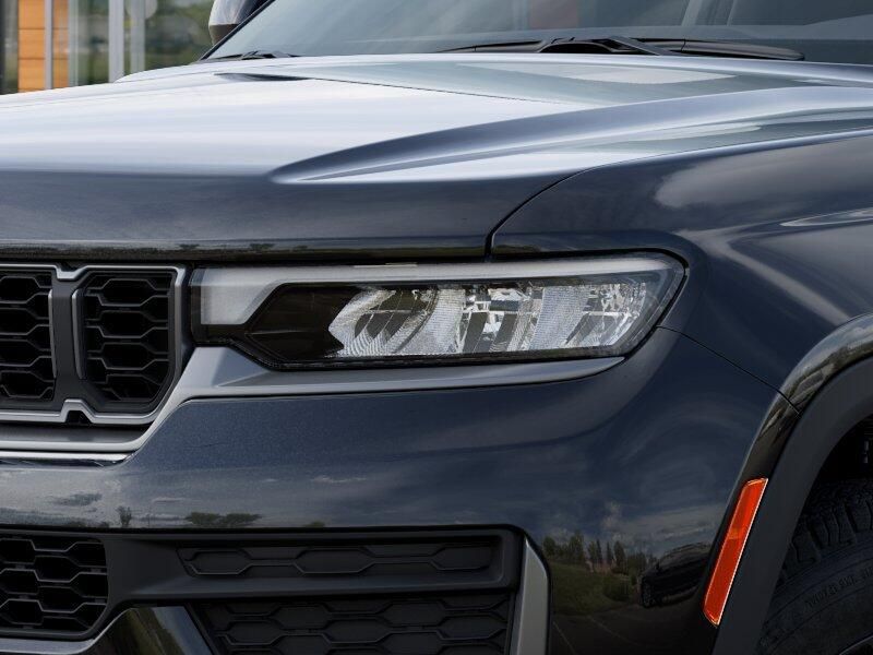 New 2026 Jeep Grand Cherokee L Laredo Altitude 4x4Image 10