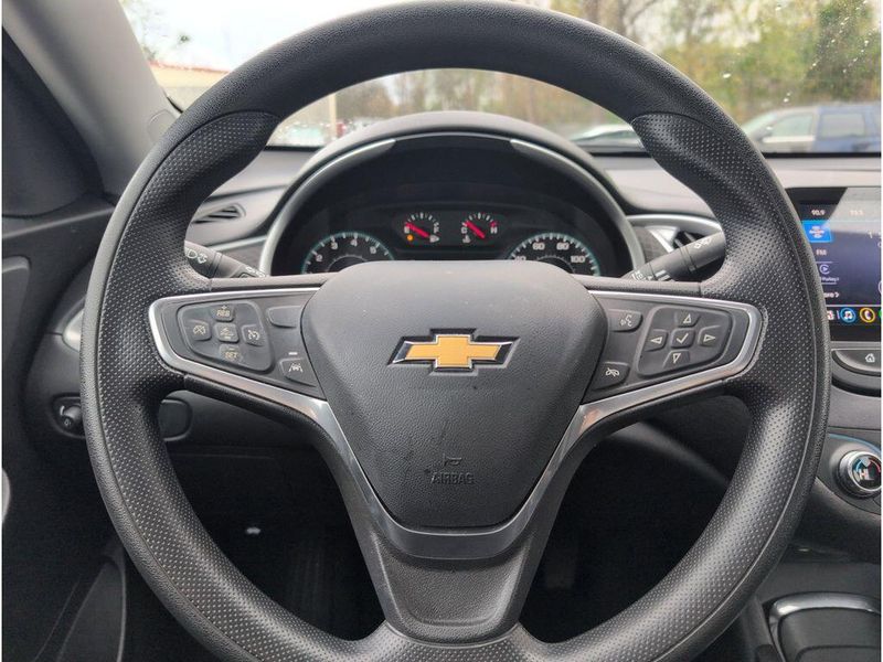Used 2023 Chevrolet Malibu LTImage 22