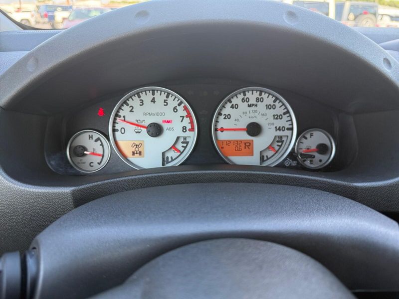 2018 Nissan Frontier PRO-4X photo 22