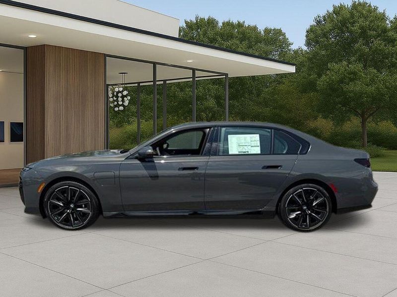 New 2026 BMW 7 Series 750e xDriveImage 13