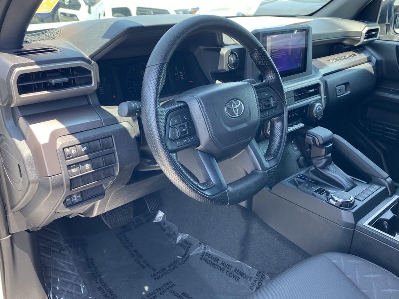 Used 2025 Toyota Tacoma SR5Image 14