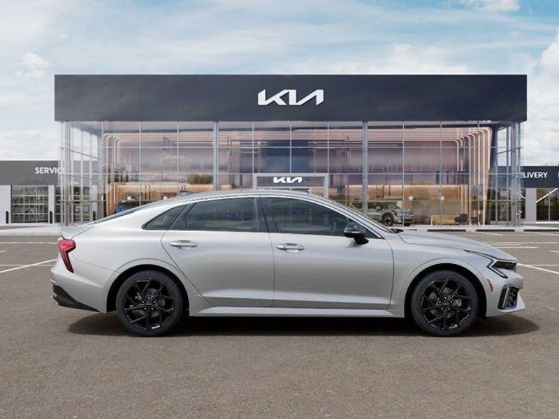 New 2026 Kia K5 GT-LineImage 8