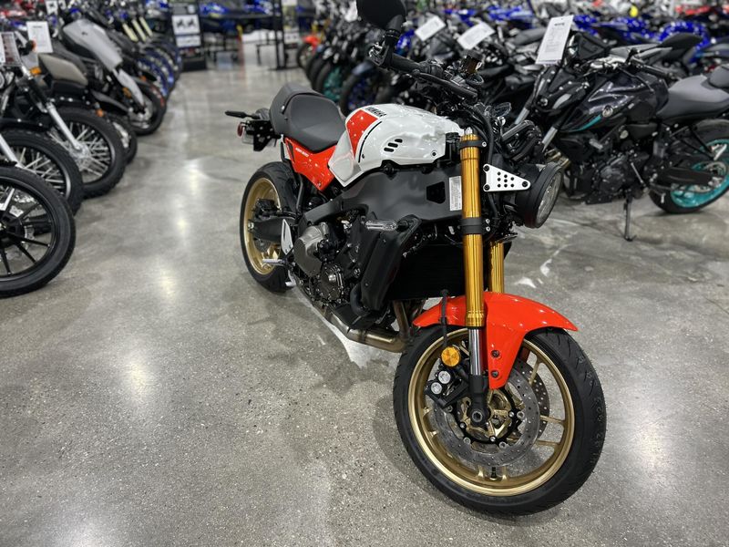 New 2025 Yamaha XSR900 Image 2