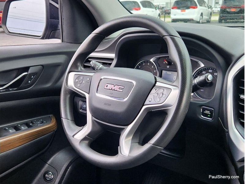 Used 2023 GMC Acadia SLE