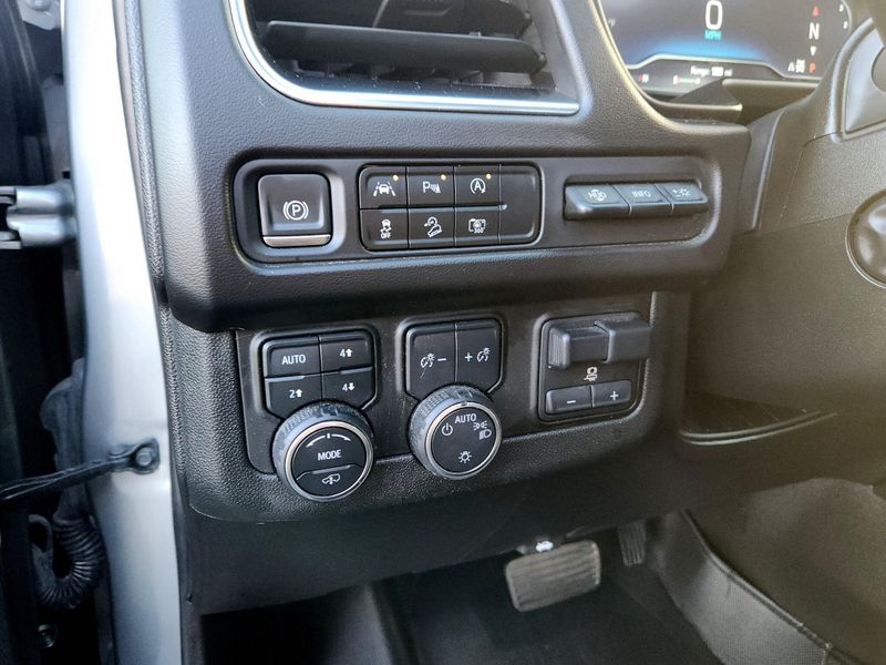 Used 2024 Chevrolet Suburban High Country