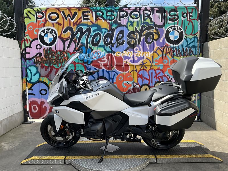 New 2026 BMW R 1300 RT Image 1