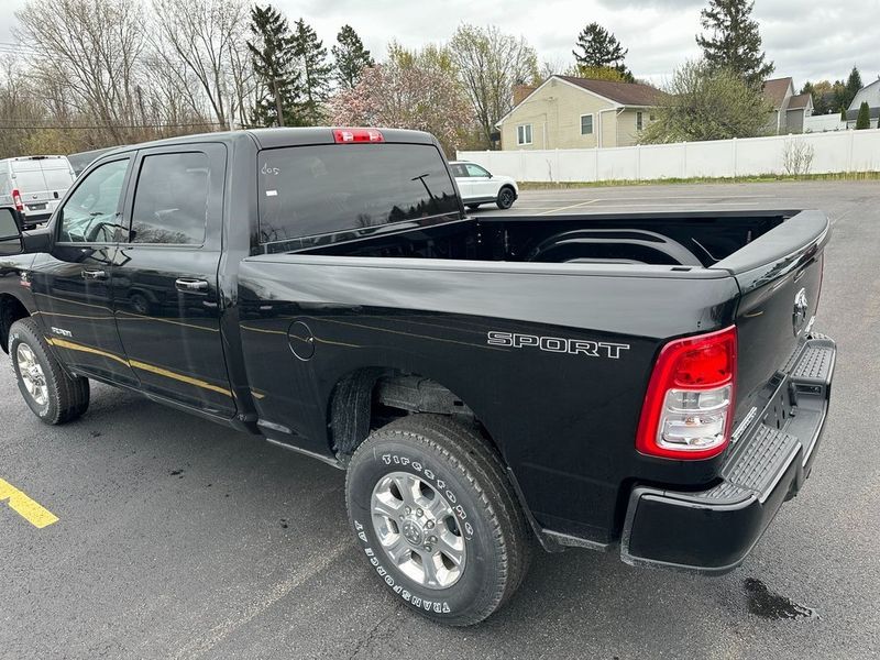 2024 RAM 2500 Big Horn Crew Cab 4x4 6