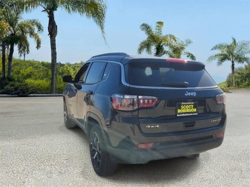New 2026 Jeep Compass Limited 4x4