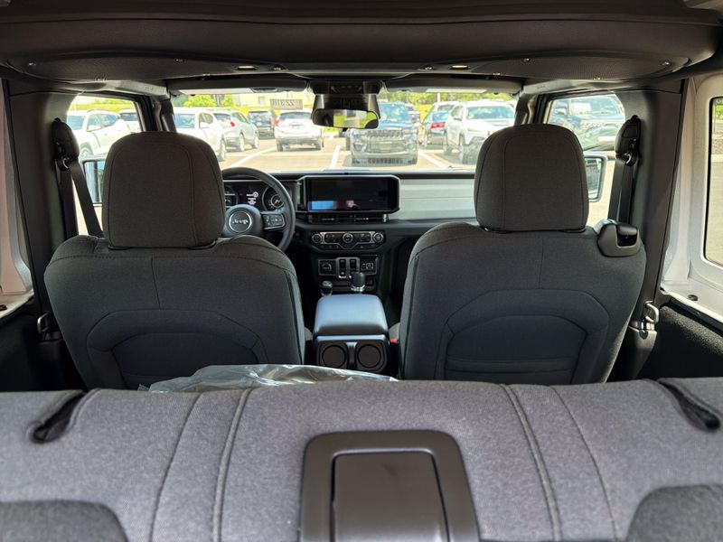 New 2026 Jeep Wrangler 2-door Sport SImage 39