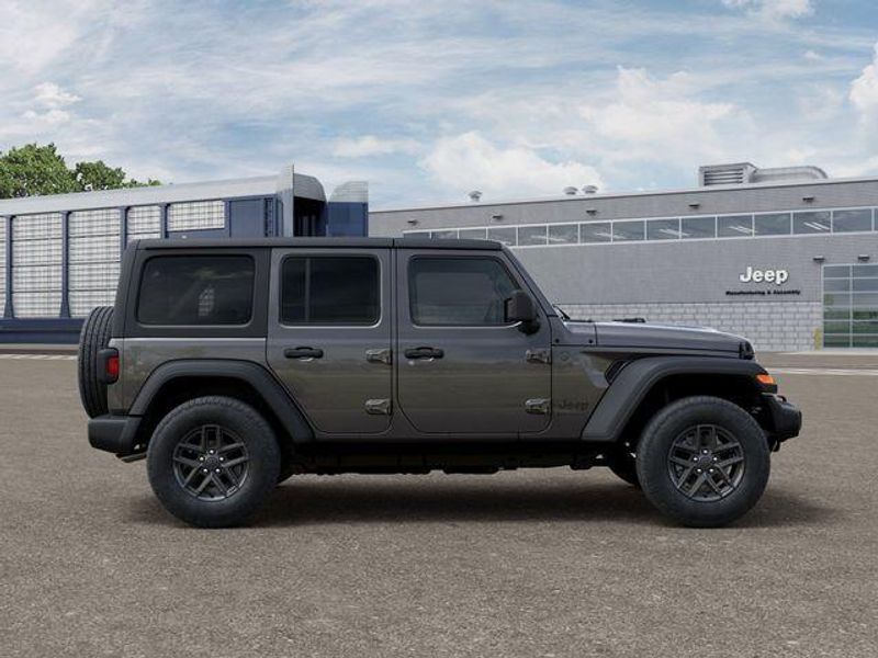New 2026 Jeep Wrangler 4-door Sport SImage 21