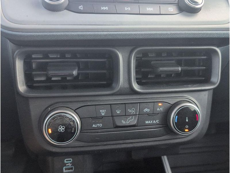 Used 2022 Ford Maverick XLImage 16