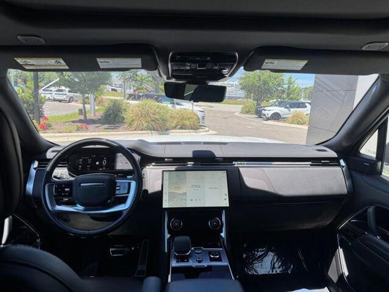 2023 Land Rover Range Rover SE