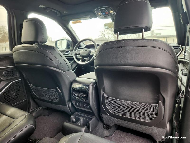 New 2026 Jeep Grand Cherokee L Limited Reserve 4x4