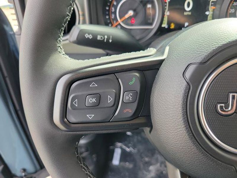 New 2026 Jeep Gladiator Mojave 4x4