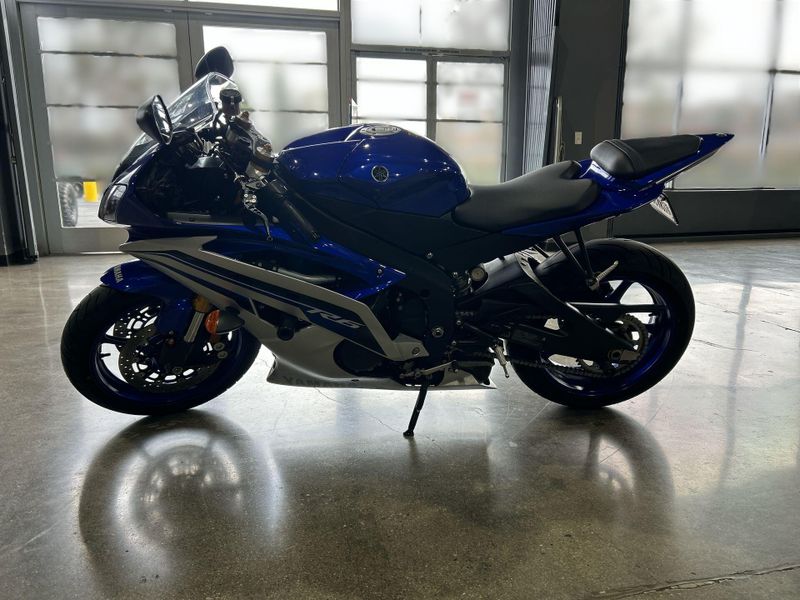 Used 2016 Yamaha YZF-R6 Image 19
