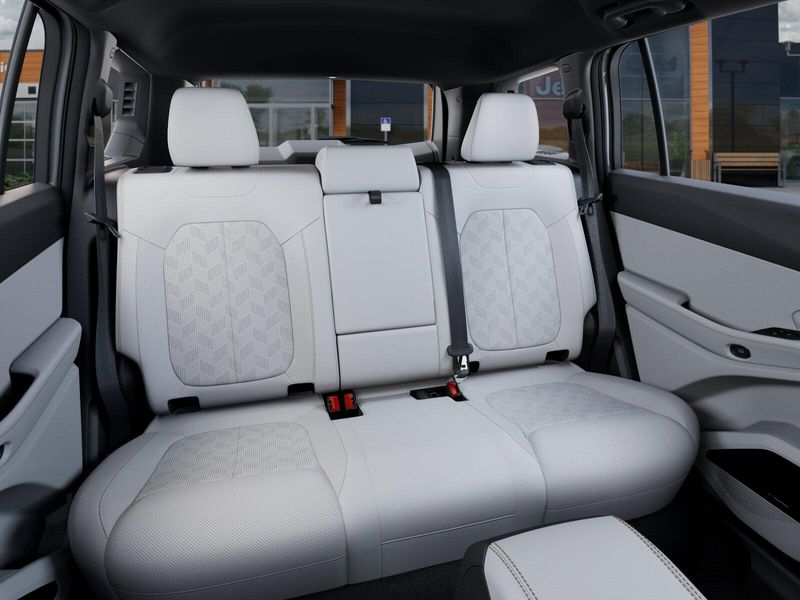 New 2026 Jeep Cherokee Overland 4x4Image 15