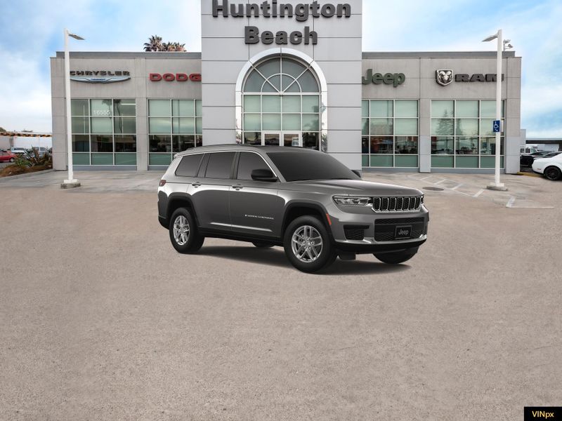 2025 Jeep Grand Cherokee L Laredo 4x2Image 10