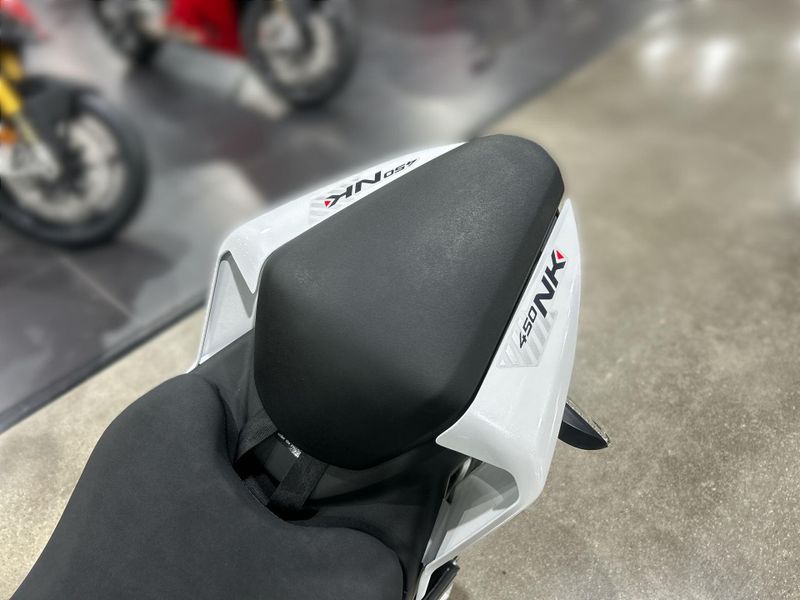 2025 CFMOTO 450NK Image 18