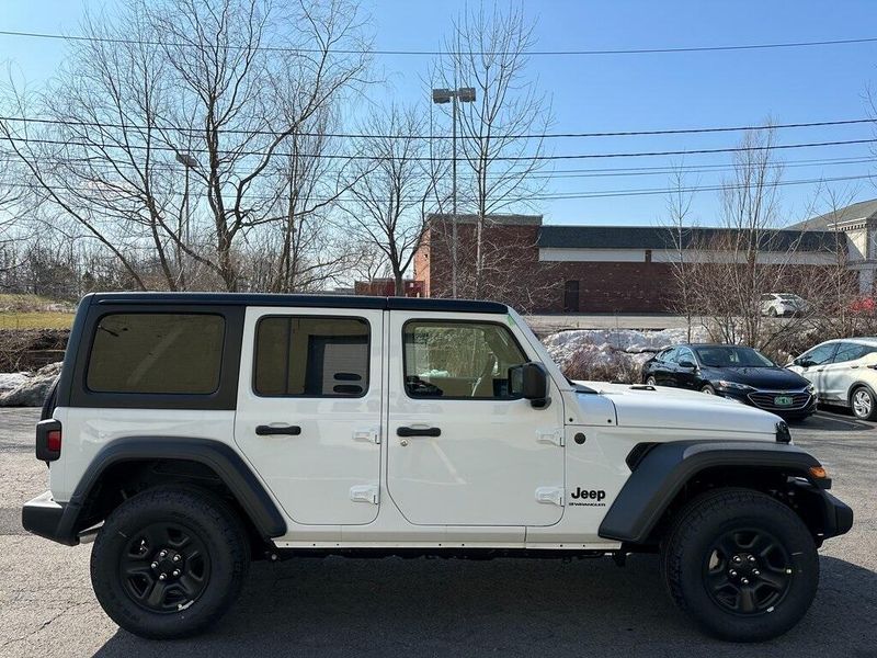 2025 Jeep Wrangler 4-door SportImage 7