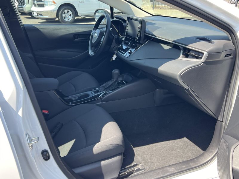 Used 2022 Toyota Corolla LEImage 28