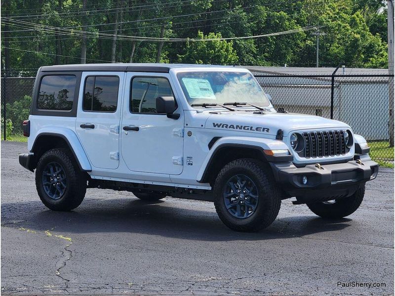 New 2026 Jeep Wrangler 4-door 85th Anniversary Edition