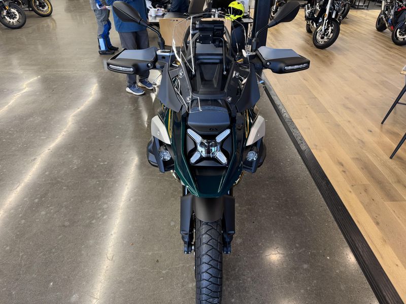 2025 BMW R 1300 GS - OPTION 719 - AURELIUS GREEN METALLIC 