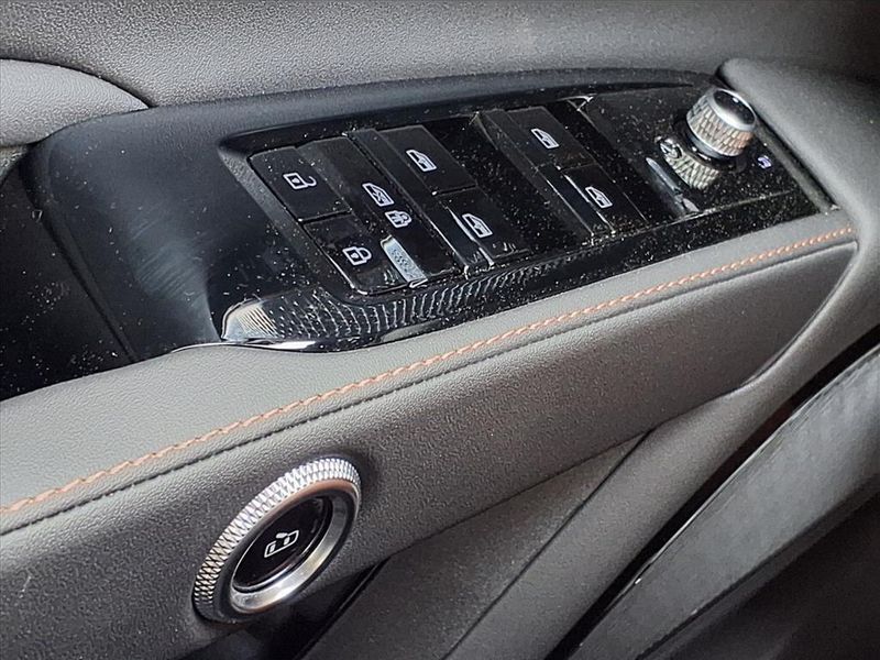 New 2026 Maserati Grecale ModenaImage 19