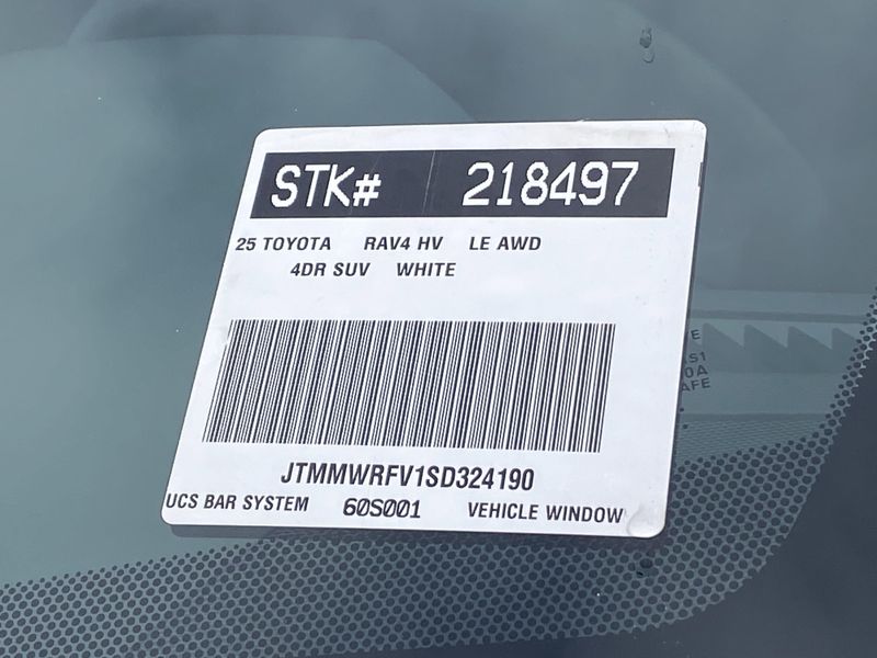 New 2025 Toyota RAV4 Hybrid LEImage 21