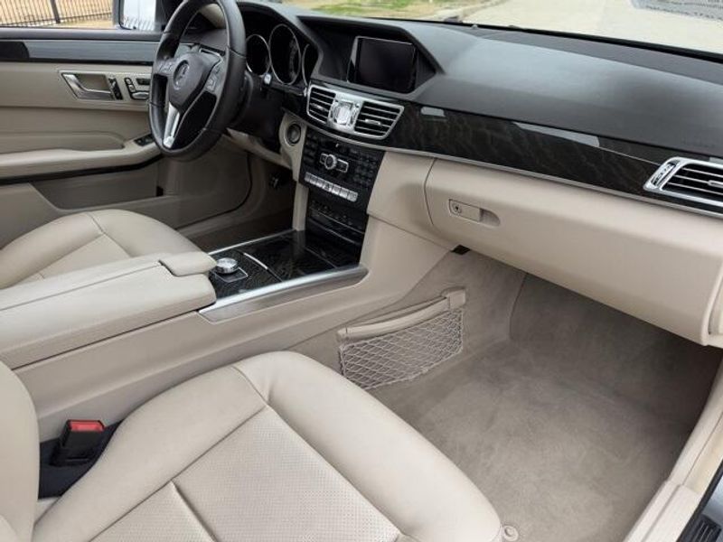 2015 Mercedes-Benz E-Class E 350Image 16