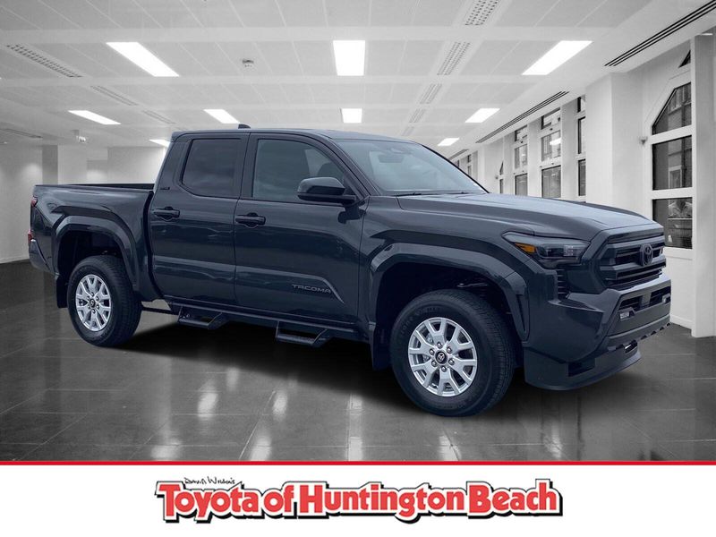 2025 Toyota Tacoma SR5Image 1
