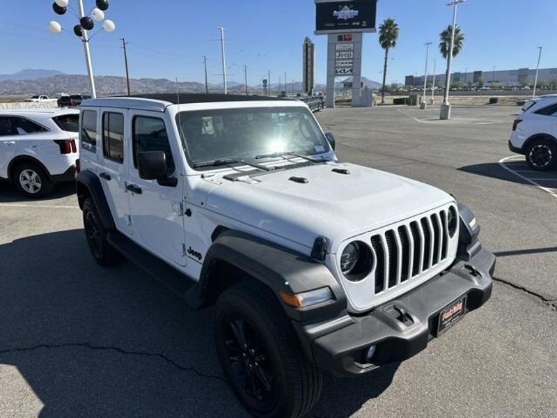 Used 2023 Jeep Wrangler SportImage 7