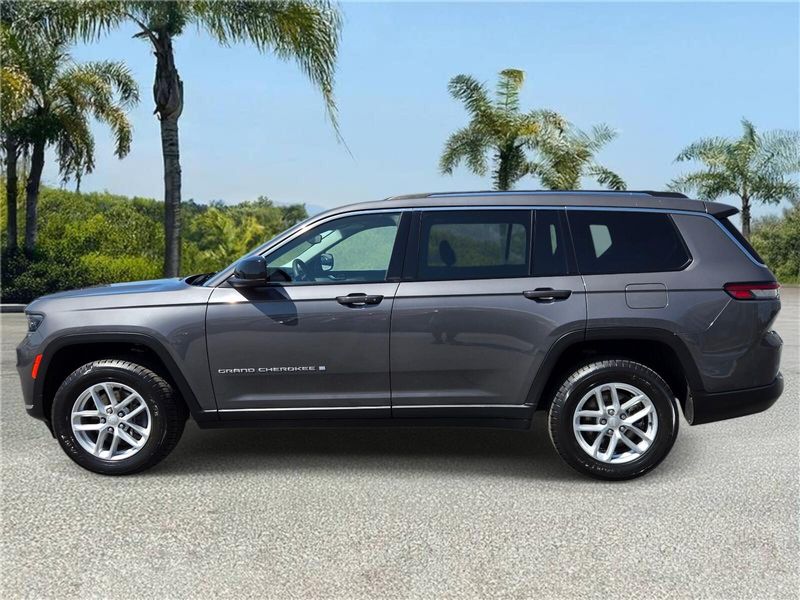 Used 2023 Jeep Grand Cherokee L Laredo 4x2