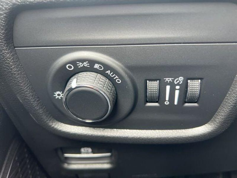 2025 Jeep Grand Cherokee L Altitude X 4x4