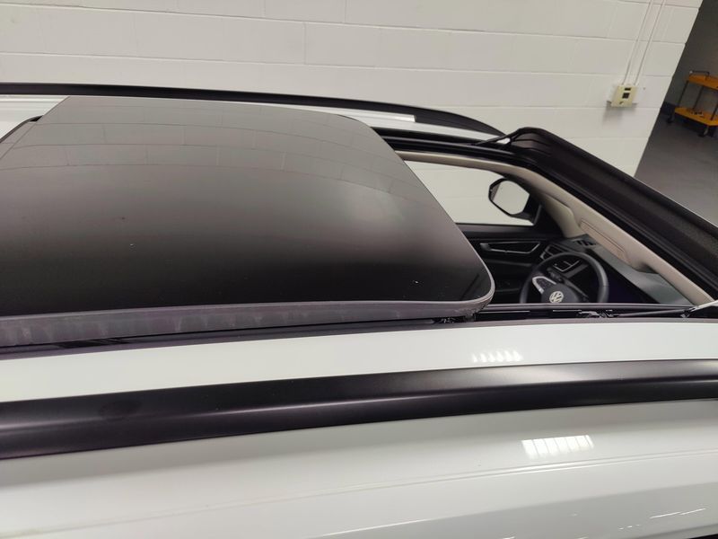 Used 2024 Volkswagen Atlas Peak Edition AWD SEL w/Sunroof/NavImage 7
