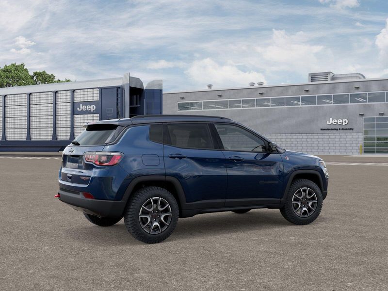 New 2026 Jeep Compass Trailhawk 4x4Image 2