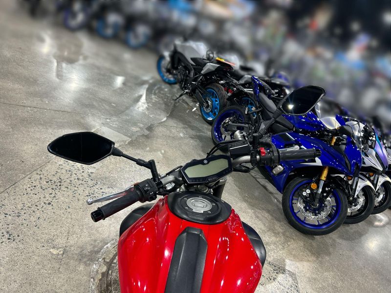 Used 2017 Yamaha FZ-07 Image 21