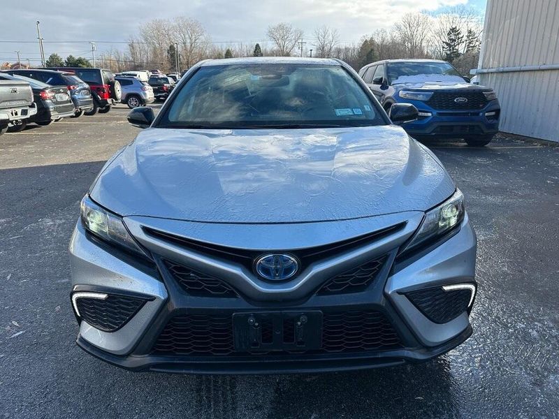 2022 Toyota Camry SEImage 9