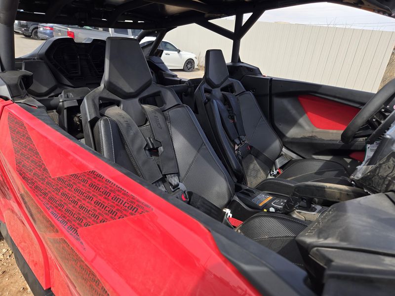 NEW 2026 CAN-AM MAVERICK R MAX X 999T DCT Image 9