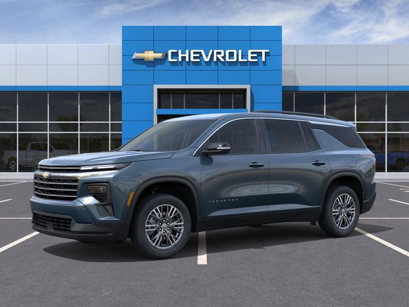 New 2026 Chevrolet Traverse FWD LTImage 2