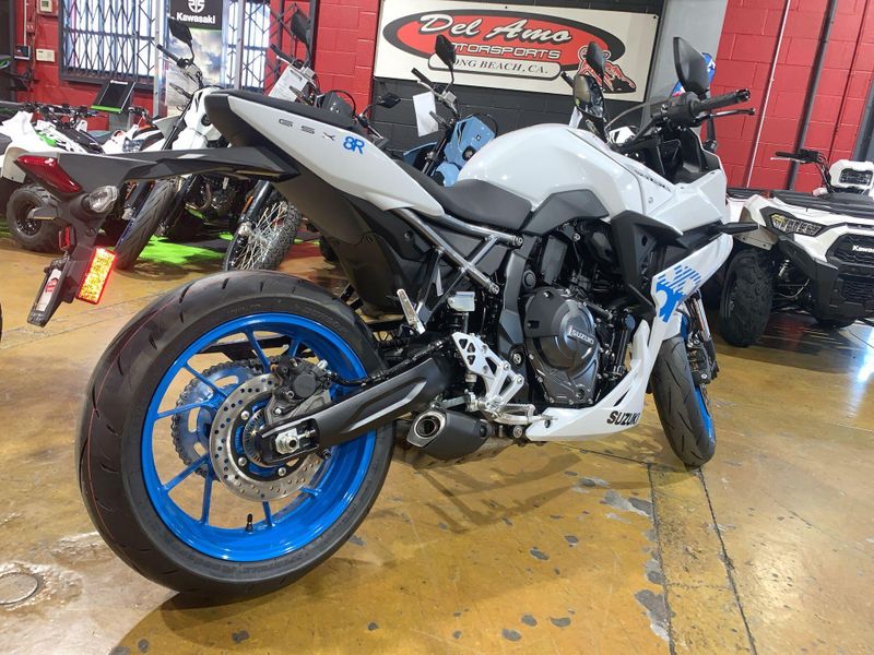 New 2026 Suzuki GSX-8R Image 16