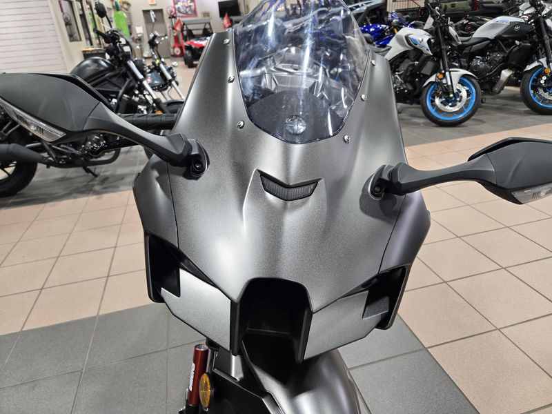 2025 Kawasaki NINJA ZX10RR ABS Image 14